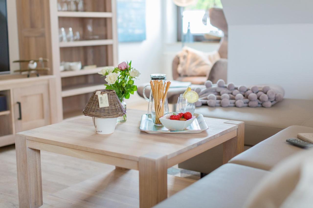Ferienwohnungen Haus am Strand Ostseeheilbad Ostseeheilbad Zingst Exterior foto